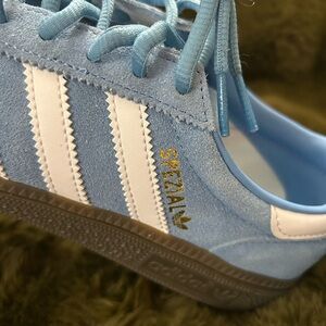 Adidas Kids/women’s Light Blue and White Sneakers